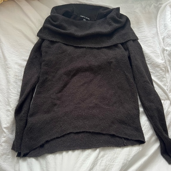 Cable & Gauge Sweaters - Cable and Gauge Off the Shoulder Gray Sweater